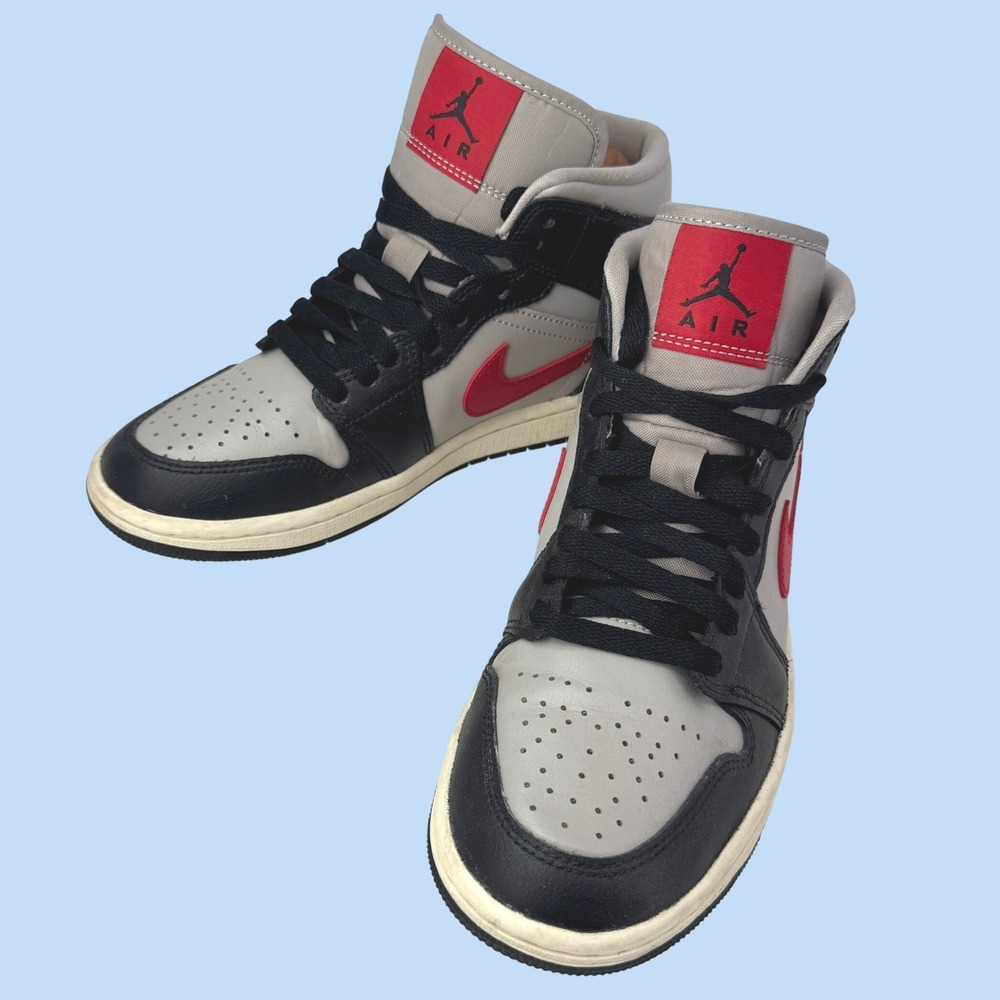 Jordan 1 Mid‎ Women 6.5 Grey Black Red BQ6472-060 Basketball Shoes Sneakers